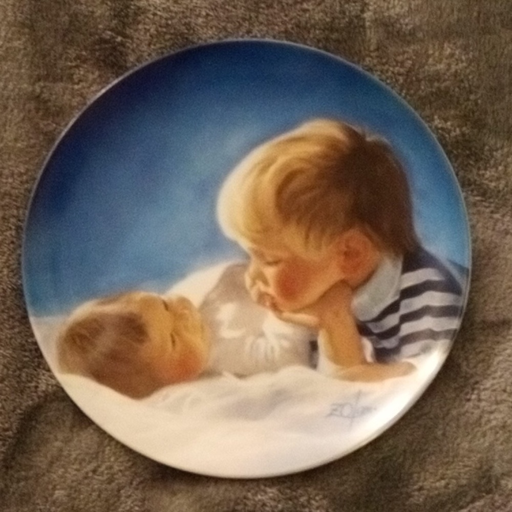 BRAND NEW BROTHERLY LOVE PLATE 1987 PLATE 9833 C